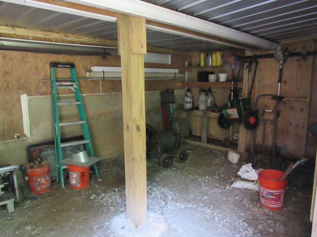 350 Cooper Creek Dr, Dallas GA  30157-1742 exterior