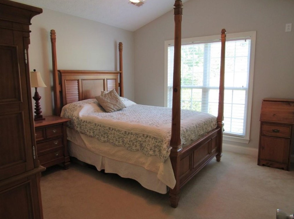 350 Cooper Creek Dr, Dallas GA  30157-1742 exterior