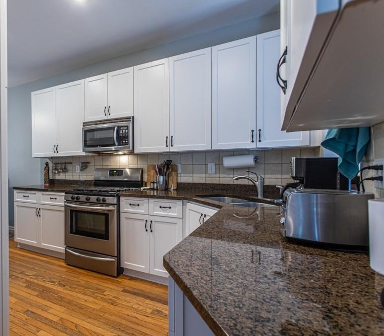 105 Ridley Ln, Decatur GA  30030-2910 exterior