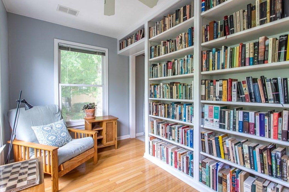 105 Ridley Ln, Decatur GA  30030-2910 exterior