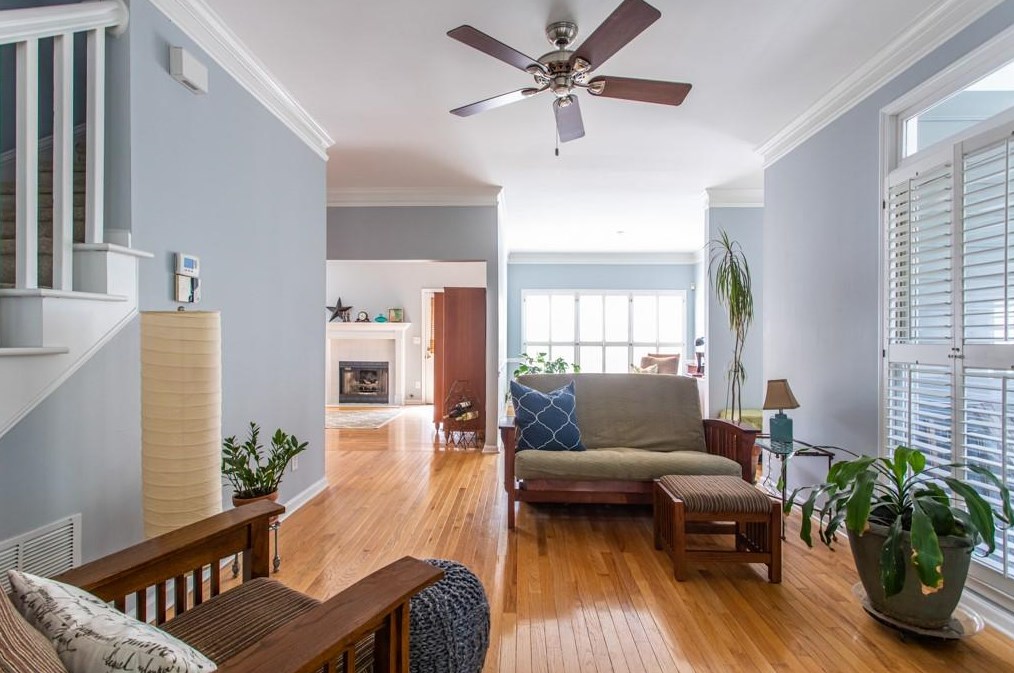 105 Ridley Ln, Decatur GA  30030-2910 exterior