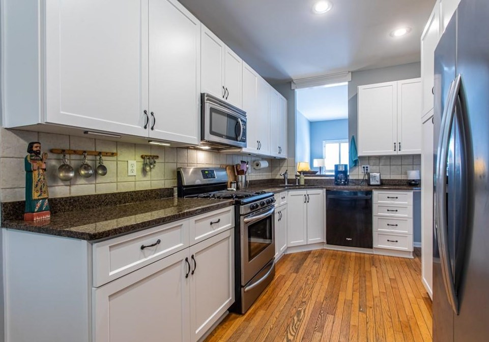 105 Ridley Ln, Decatur GA  30030-2910 exterior