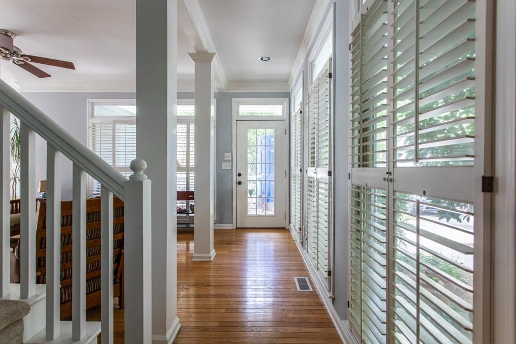 105 Ridley Ln, Decatur GA  30030-2910 exterior