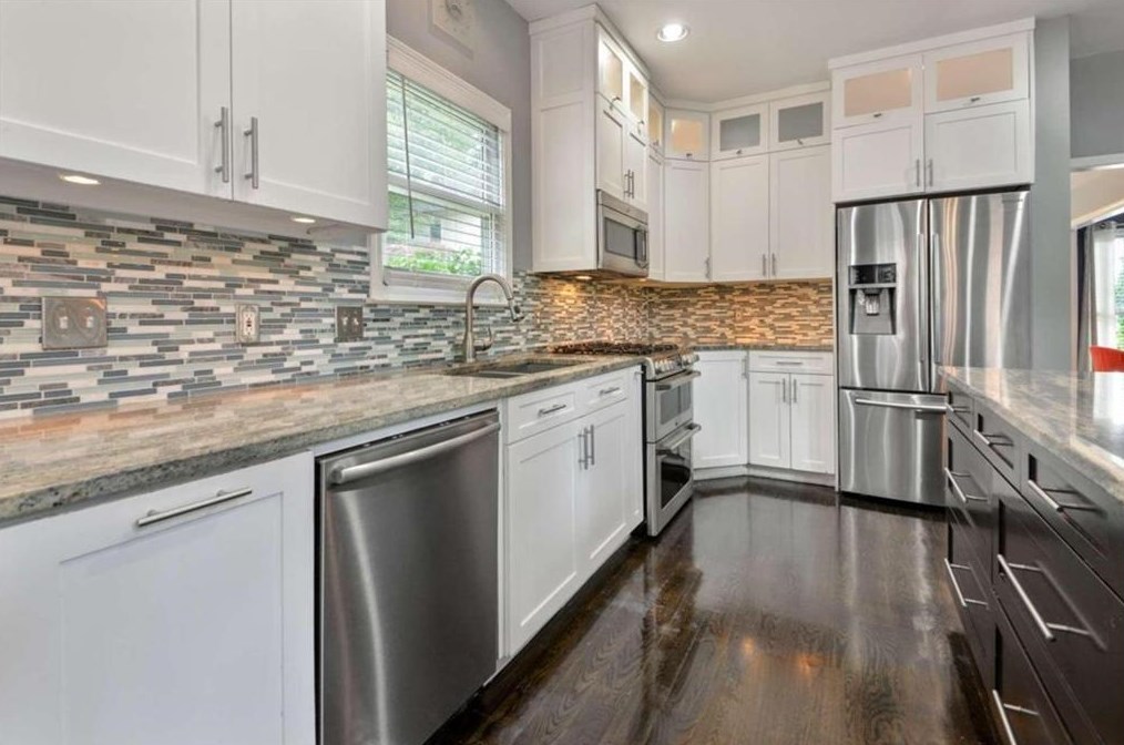 260 Ennisbrook Dr, Smyrna GA  30082-2433 exterior