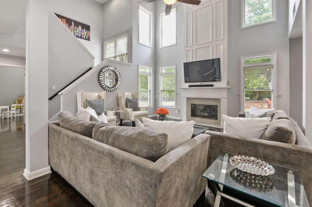 260 Ennisbrook Dr, Smyrna GA  30082-2433 exterior