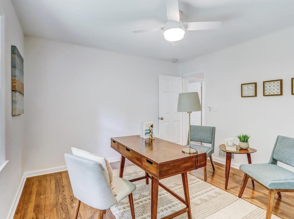 2556 Sunset Dr, Atlanta GA  30345-1947 exterior