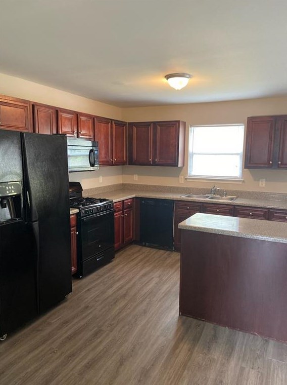 2554 Wrangler Dr, Atlanta GA  30331-9453 exterior