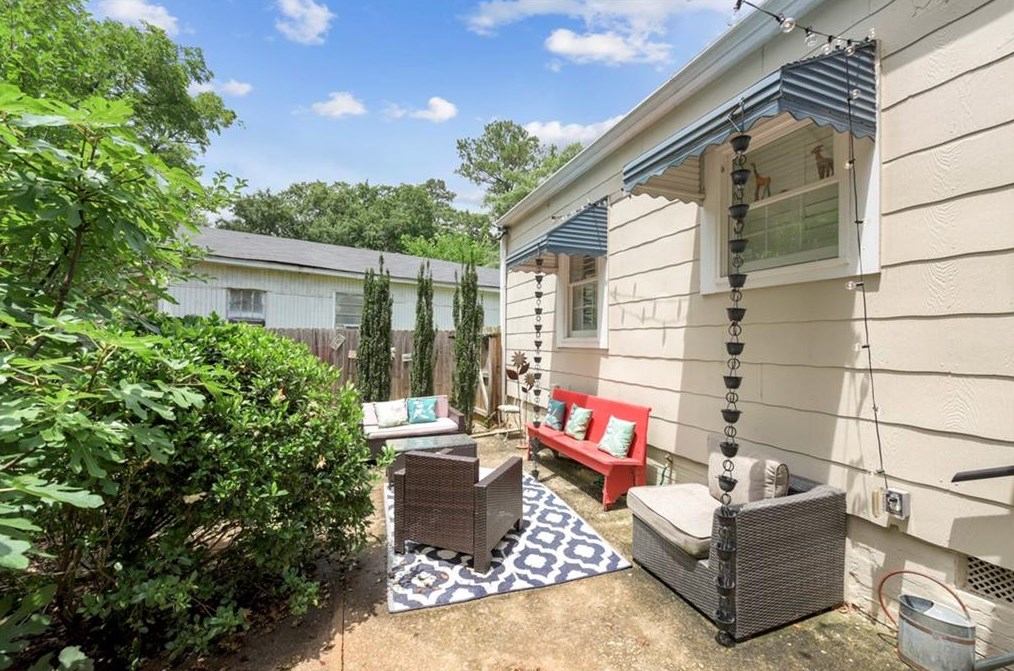 837 Lake Dr, Decatur GA  30030-4903 exterior