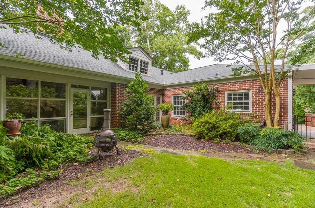 164 Parkwood Rd, Decatur GA  30030-2812 exterior