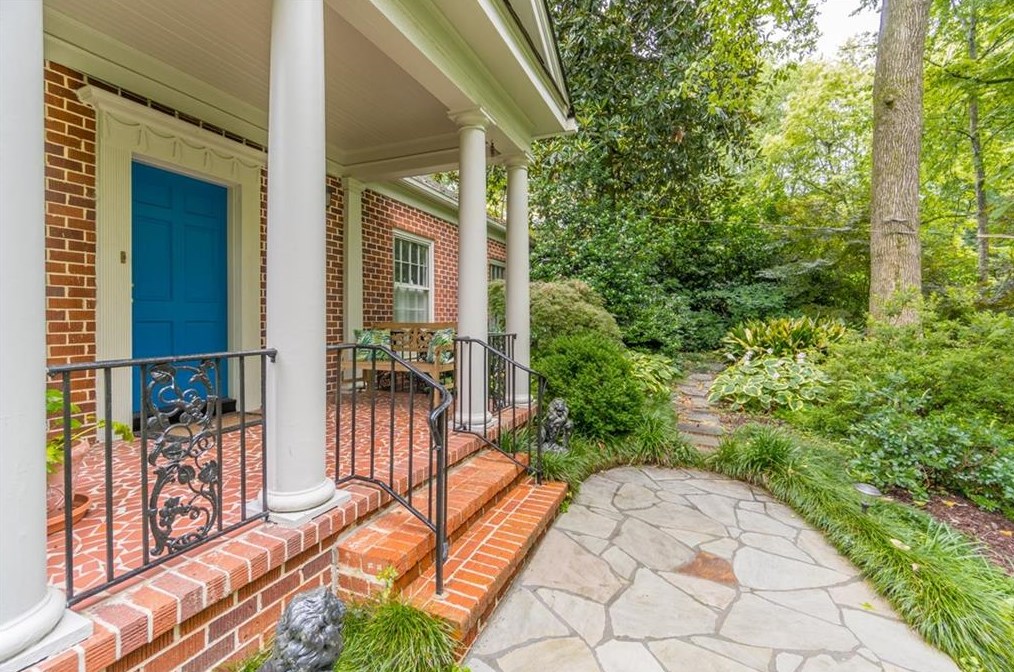 164 Parkwood Rd, Decatur GA  30030-2812 exterior