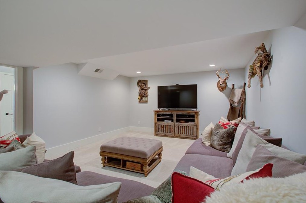 2676 Ridge Valley Rd, Atlanta GA  30327-1824 exterior