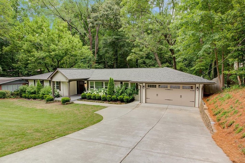 2676 Ridge Valley Rd, Atlanta GA  30327-1824 exterior