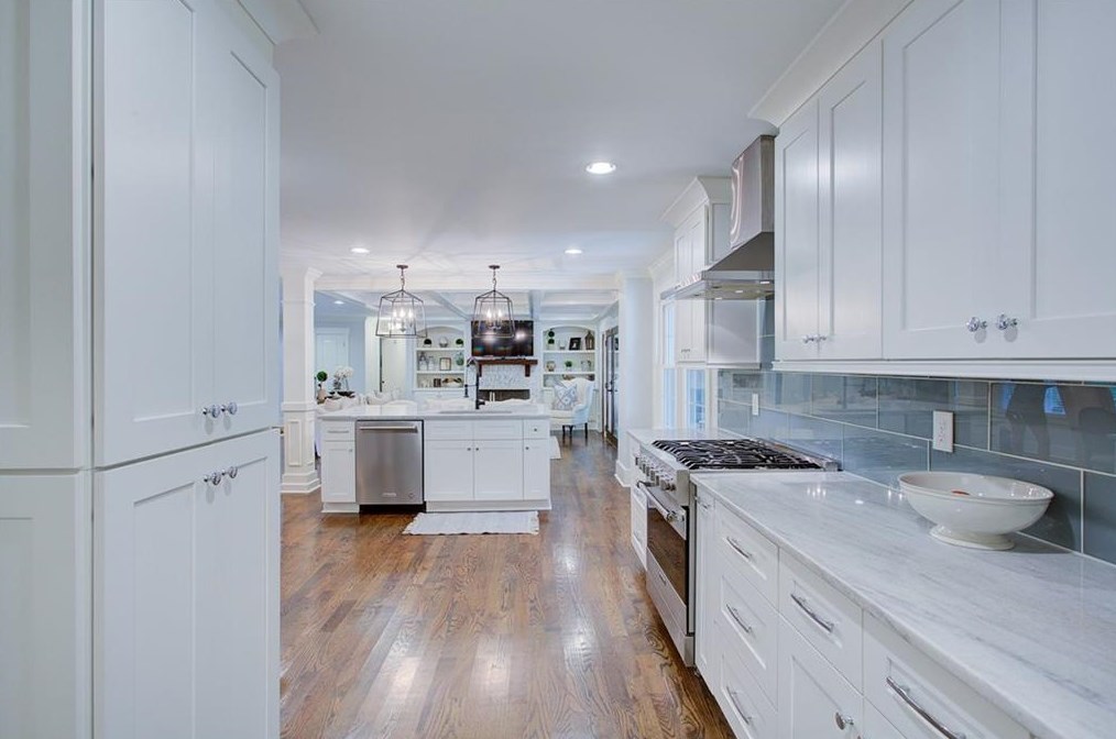 2676 Ridge Valley Rd, Atlanta GA  30327-1824 exterior