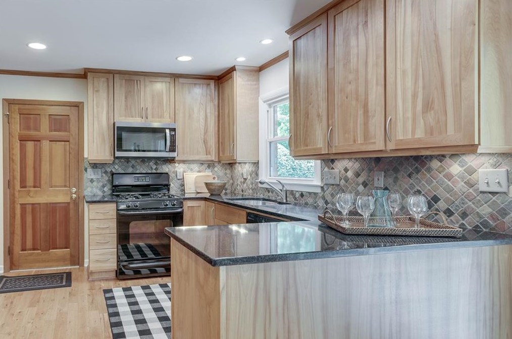 1415 Altamont Dr, Decatur GA  30033-2103 exterior