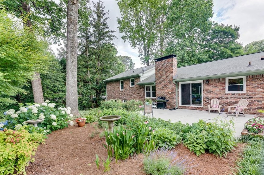 1415 Altamont Dr, Decatur GA  30033-2103 exterior