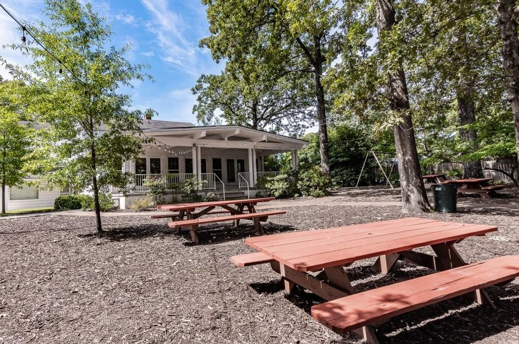 1415 Altamont Dr, Decatur GA  30033-2103 exterior