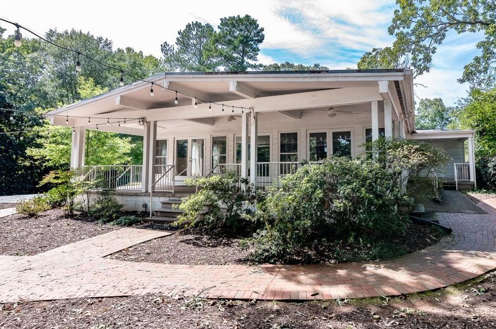 1415 Altamont Dr, Decatur GA  30033-2103 exterior