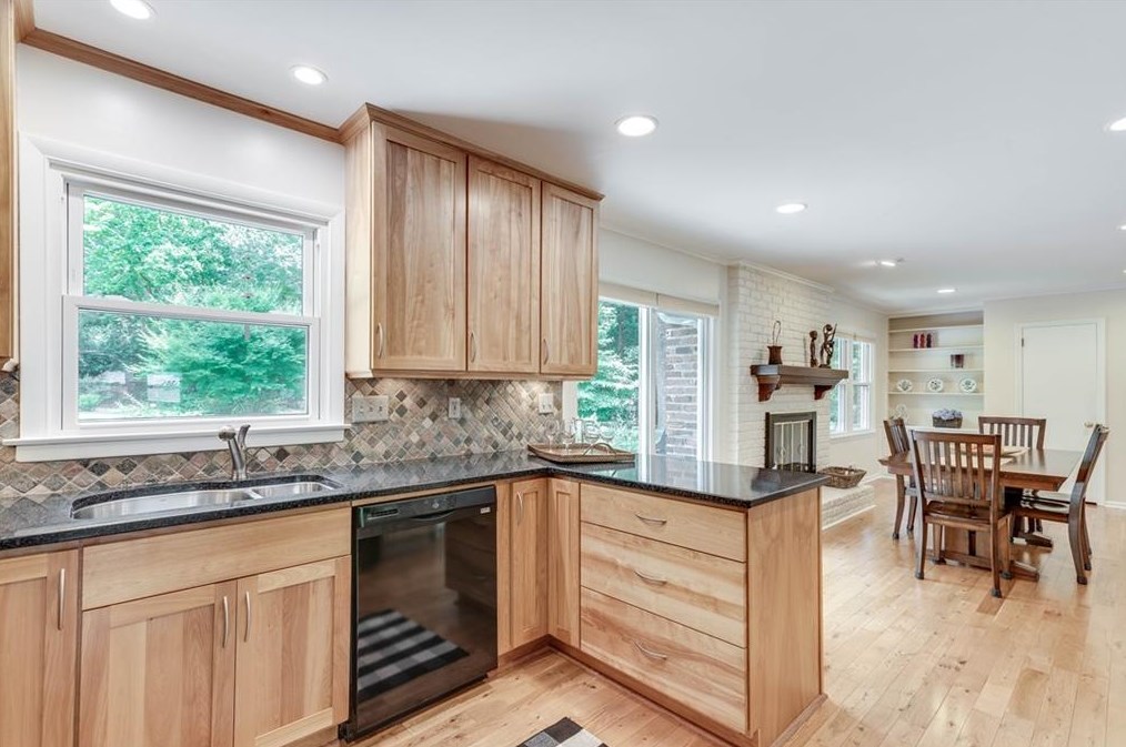 1415 Altamont Dr, Decatur GA  30033-2103 exterior