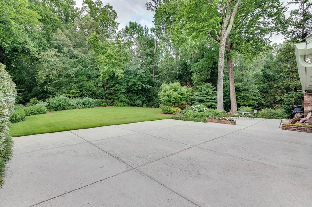 1415 Altamont Dr, Decatur GA  30033-2103 exterior