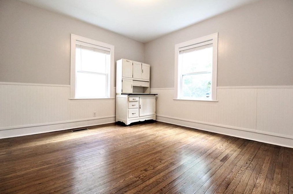 2461 Woodland Cir, Atlanta GA  30344-2765 exterior