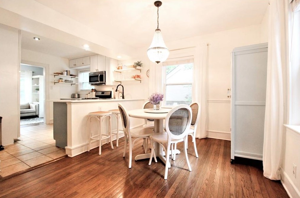 2461 Woodland Cir, Atlanta GA  30344-2765 exterior