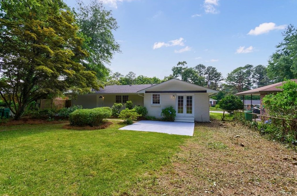 2409 Shamrock Dr, Decatur GA  30032-7149 exterior