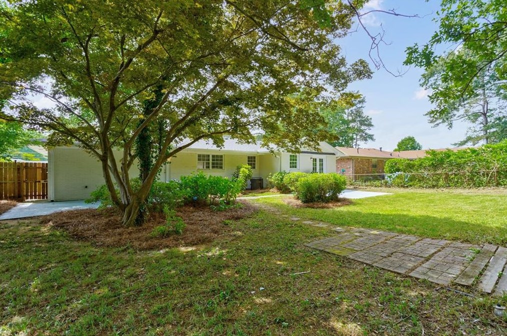 2409 Shamrock Dr, Decatur GA  30032-7149 exterior