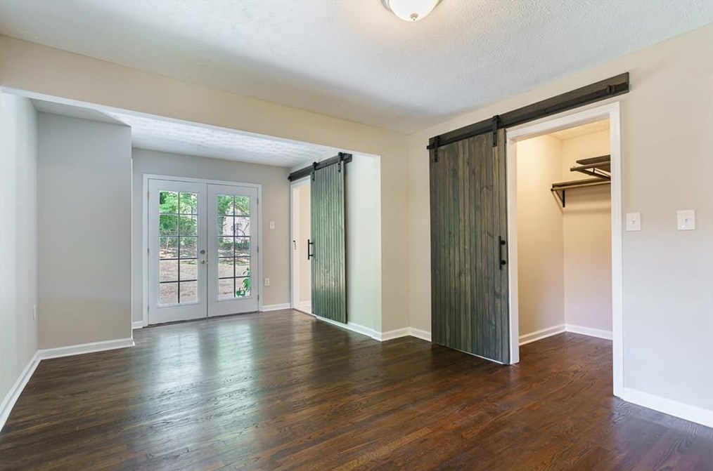 2409 Shamrock Dr, Decatur GA  30032-7149 exterior