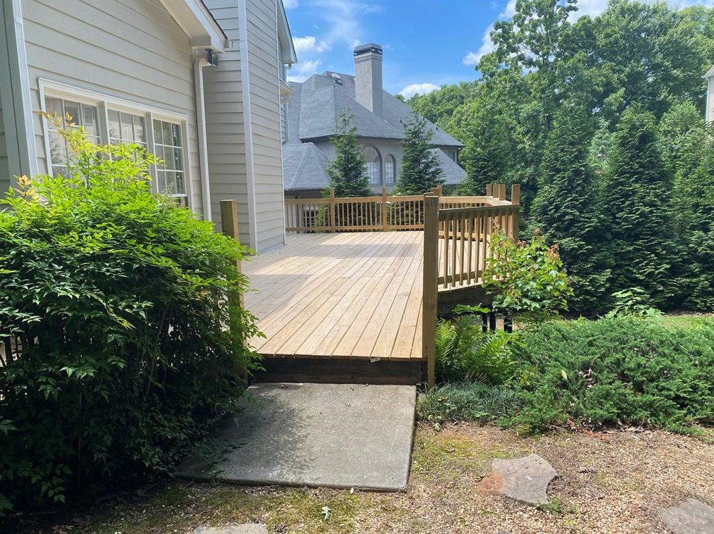 5680 Commons Ln, Alpharetta GA  30005-4686 exterior