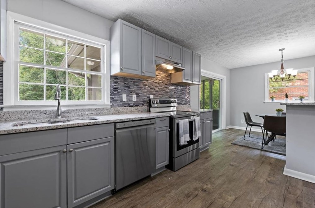 2329 Belmont Dr, Decatur GA  30032-5619 exterior