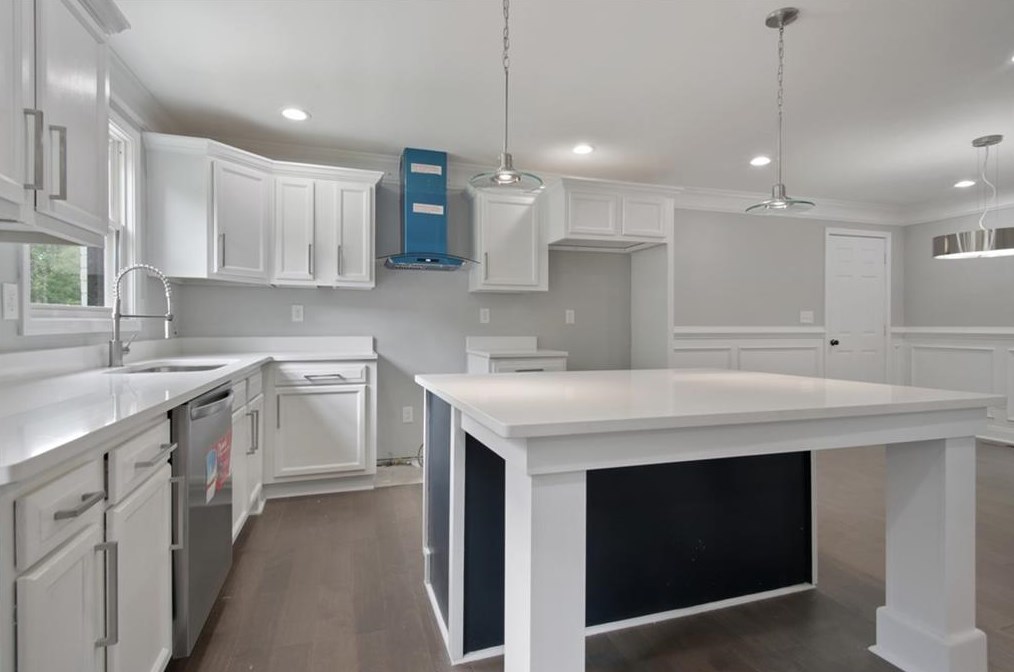 2039 Marco Dr, Decatur GA  30032-3933 exterior