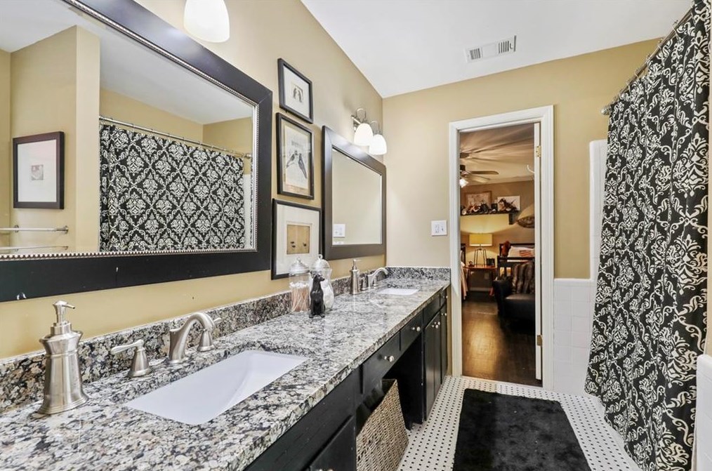 4384 Whitewater Creek Rd, Atlanta GA  30327-3958 exterior