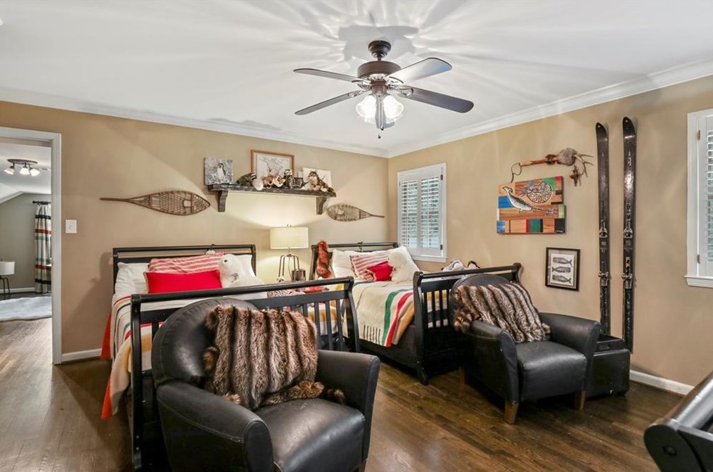 4384 Whitewater Creek Rd, Atlanta GA  30327-3958 exterior
