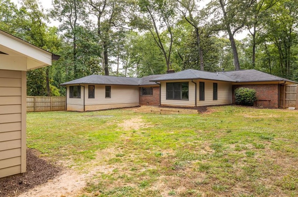 1216 Oldfield Rd, Decatur GA  30030-4545 exterior