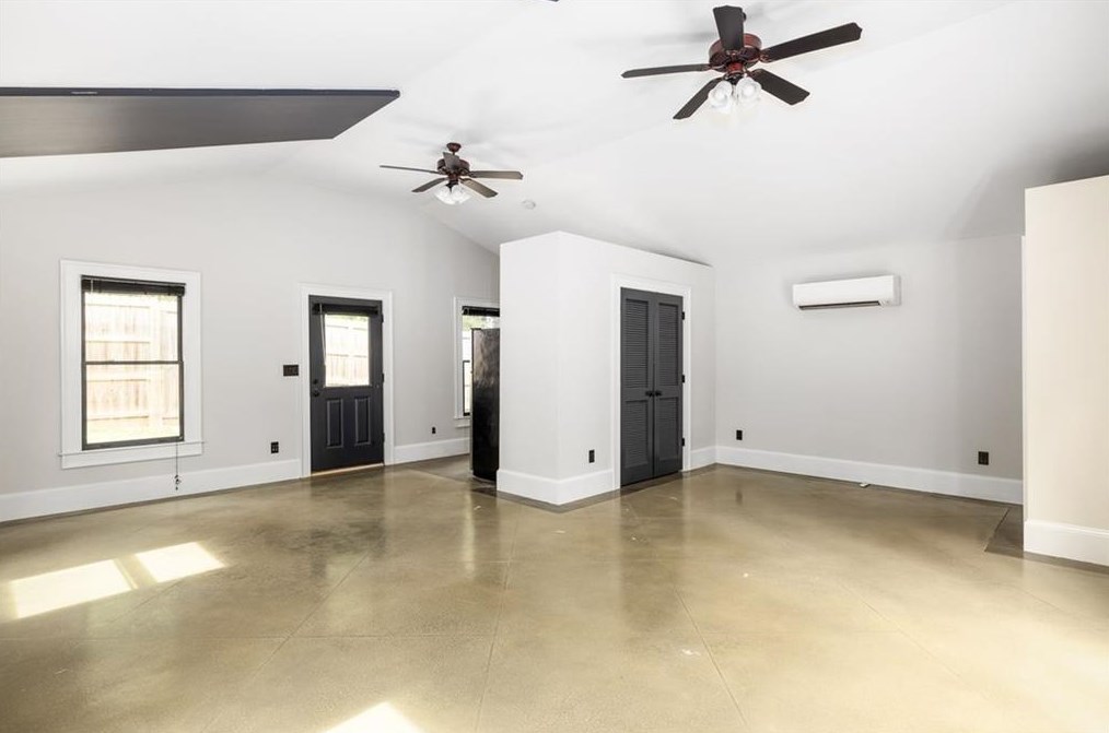 1216 Oldfield Rd, Decatur GA  30030-4545 exterior