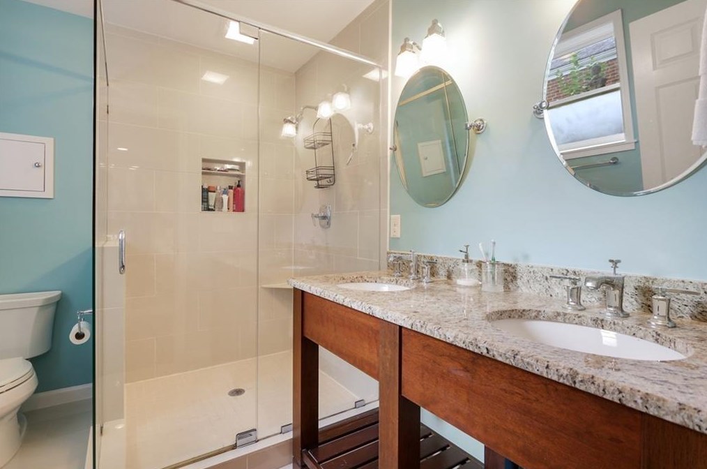 2300 Sanford Rd, Decatur GA  30033-5527 exterior