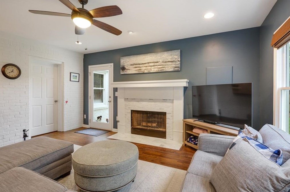 2300 Sanford Rd, Decatur GA  30033-5527 exterior