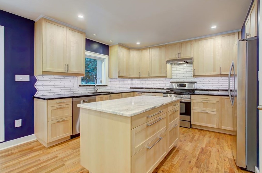 1301 Willivee Dr, Decatur GA  30033-3723 exterior