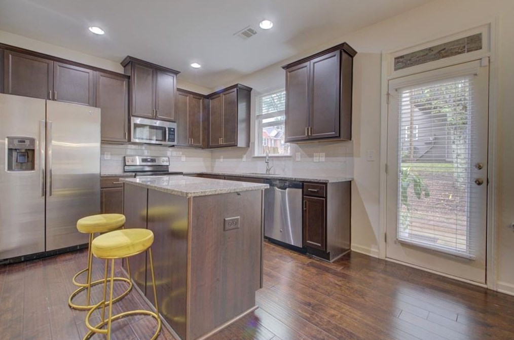 4072 Fireoak Dr, Decatur GA  30032-3881 exterior