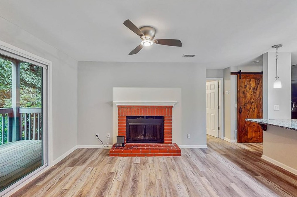 1404 Tuxworth Cir, Decatur GA  30033-5621 exterior