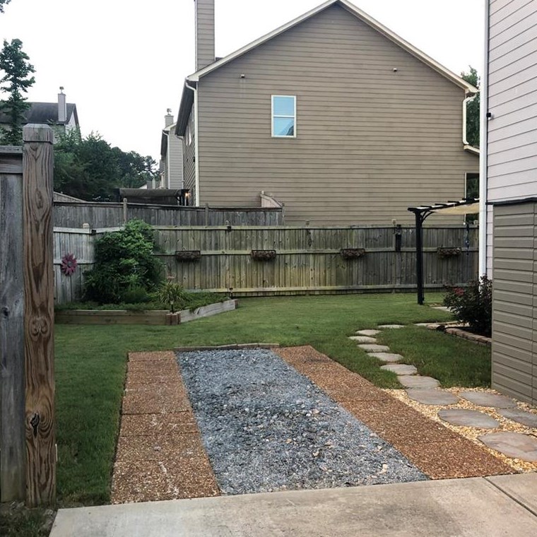 737 Pine Ln, Lawrenceville GA  30043 exterior