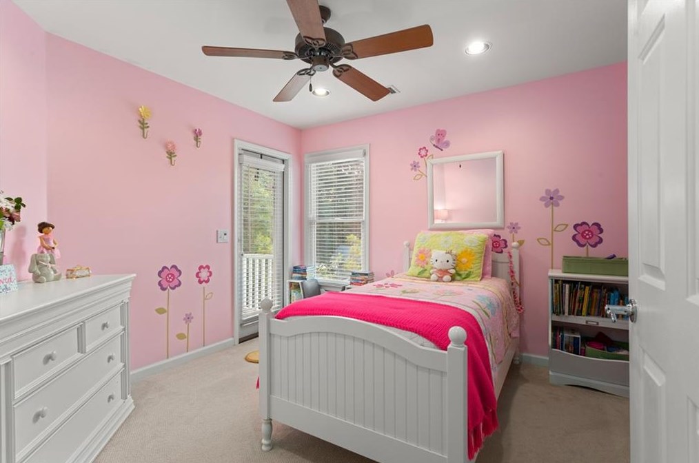 639 Sycamore Dr, Decatur GA  30030-2750 exterior