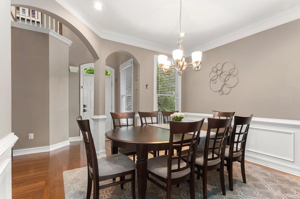 639 Sycamore Dr, Decatur GA  30030-2750 exterior