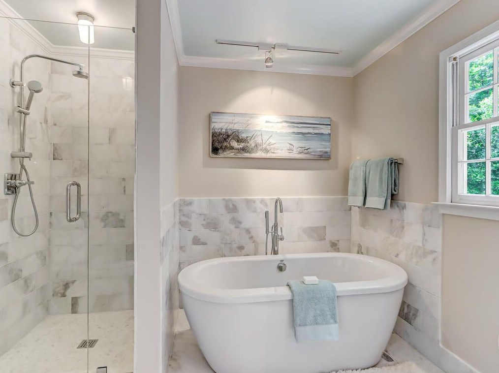 1790 Redbourne Dr, Atlanta GA  30350-5643 exterior