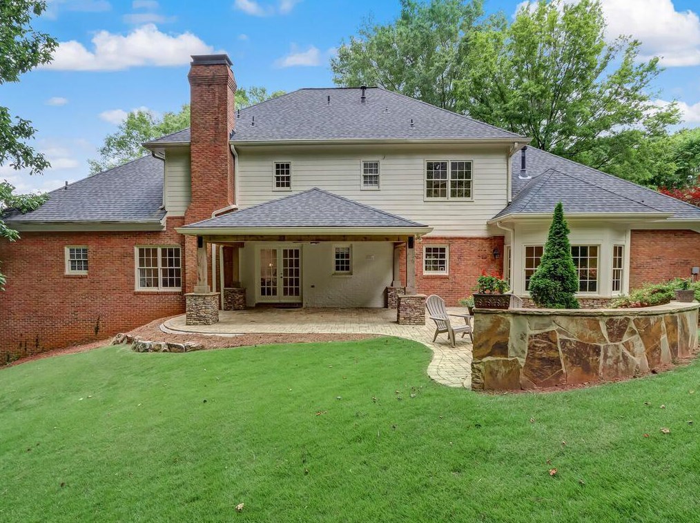 1790 Redbourne Dr, Atlanta GA  30350-5643 exterior