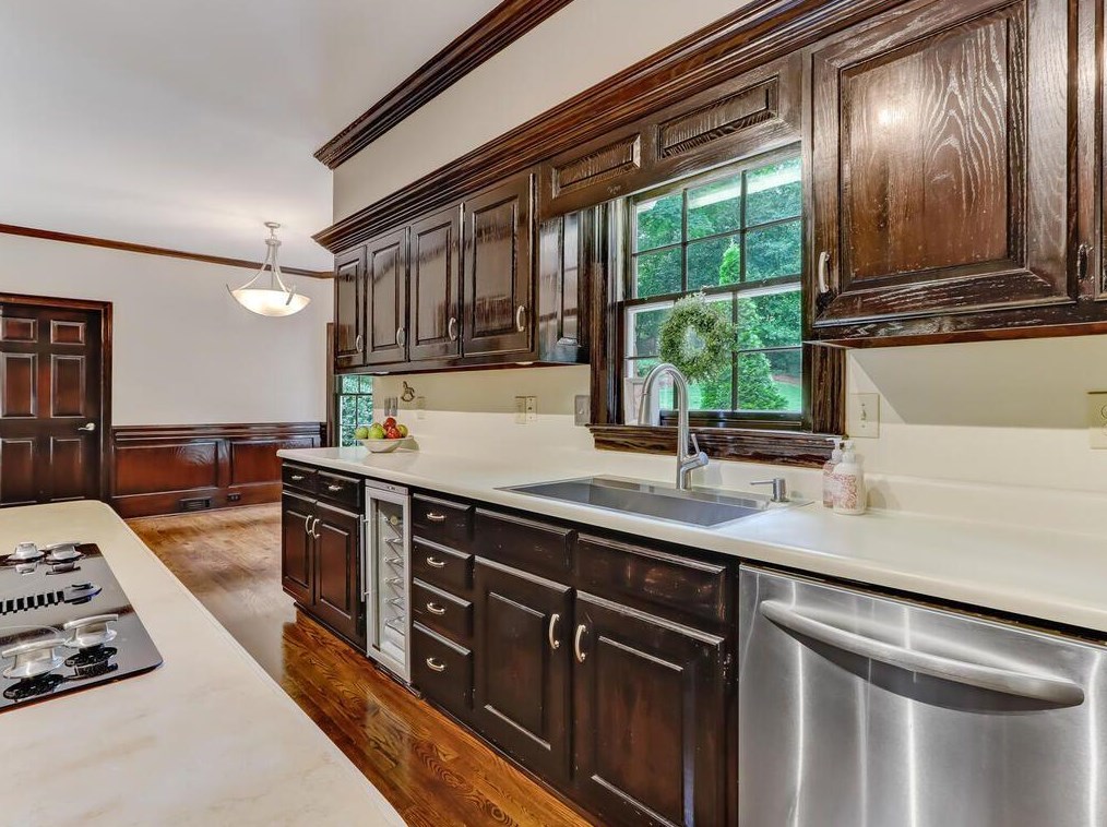 1790 Redbourne Dr, Atlanta GA  30350-5643 exterior