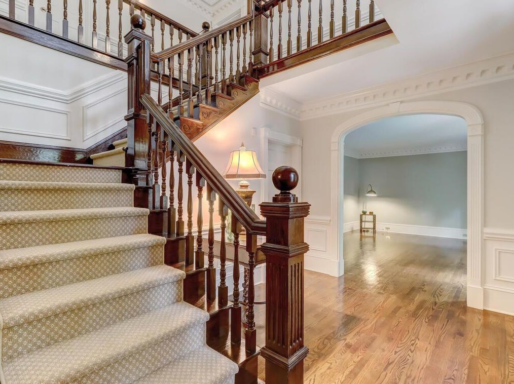 1790 Redbourne Dr, Atlanta GA  30350-5643 exterior