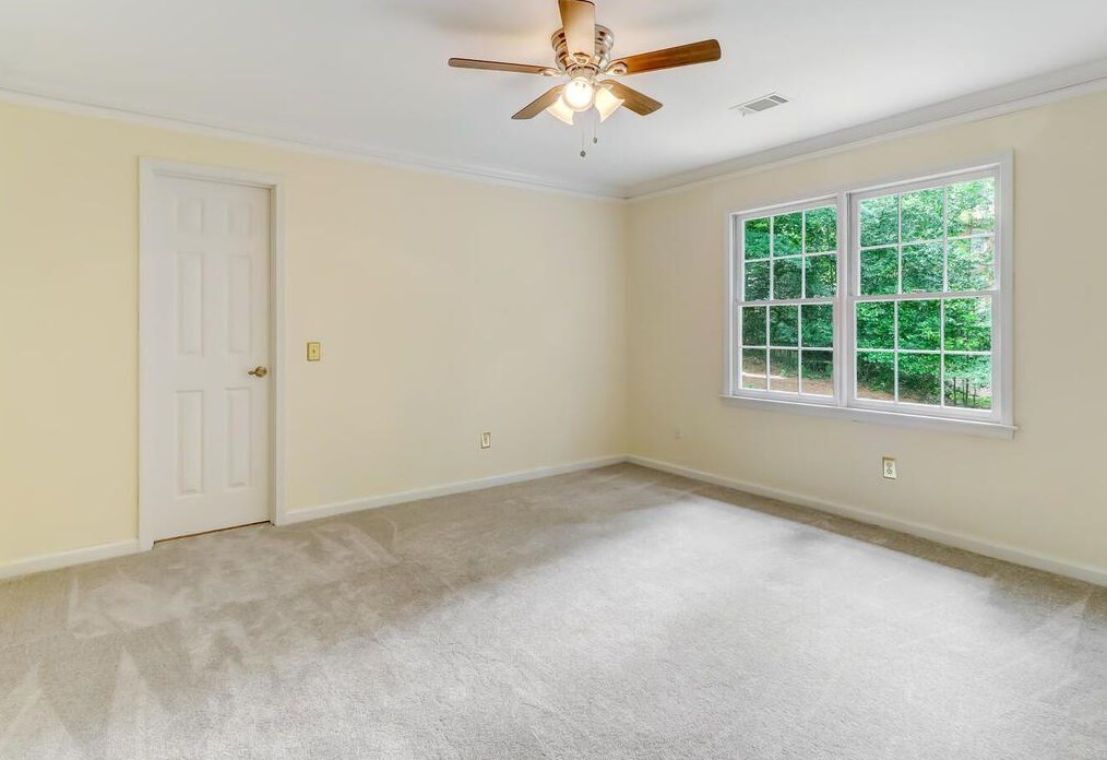 1790 Redbourne Dr, Atlanta GA  30350-5643 exterior