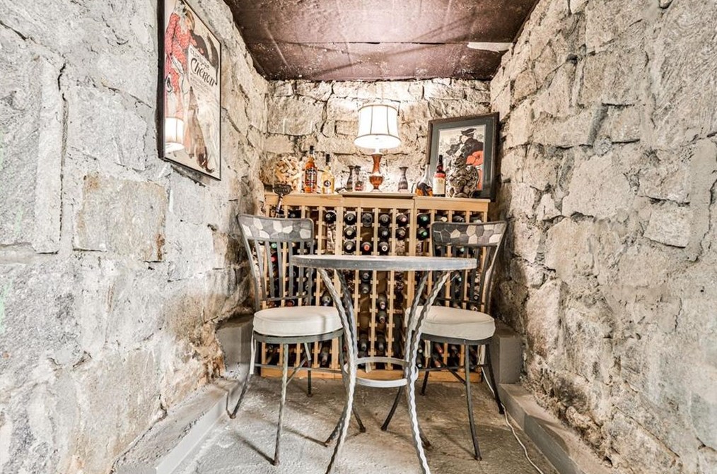 841 Ponce De Leon Ave, Decatur GA  30030-2859 exterior