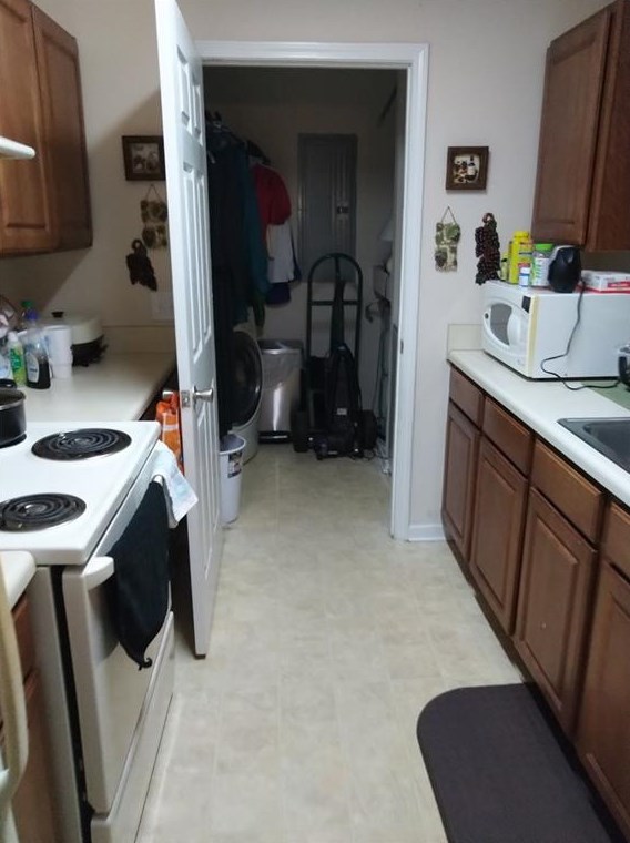 10103 Waldrop Pl, Decatur GA  30034-7430 exterior